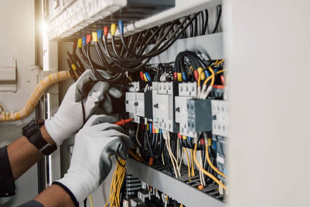 Best Emergency Electrical Repair  in Chanhassen, MN